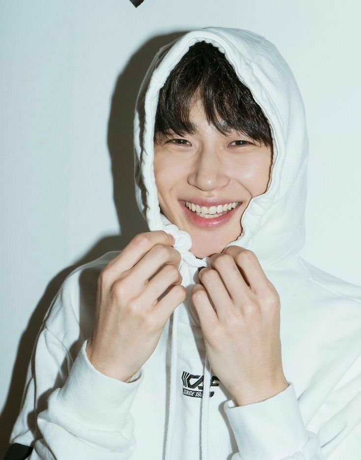 Latest photo of Byeon Wooseok