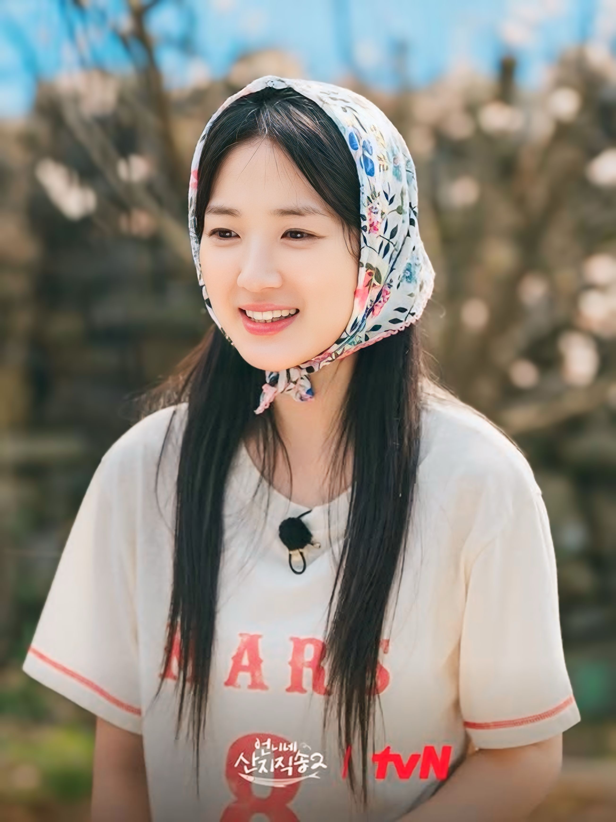 Behind-the-scenes cut of Kim Hyeyoon