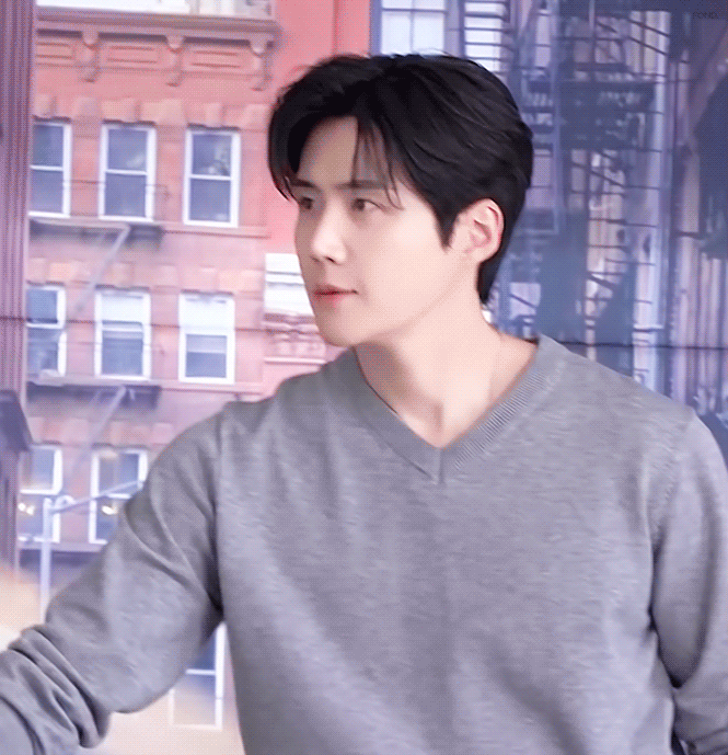 A moment captured by a fan of Kim Seonho