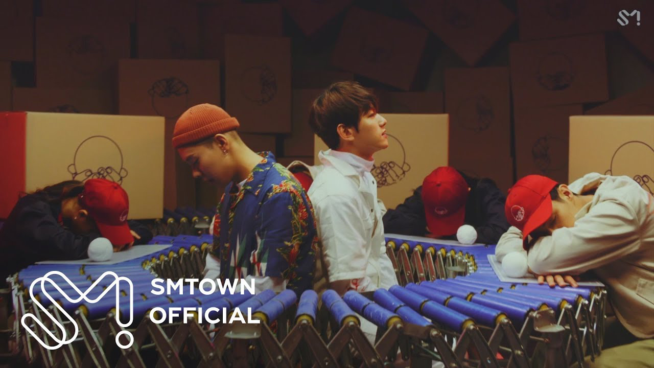 Cuplikan di balik layar dari Doh Kyungsoo (D.O.)