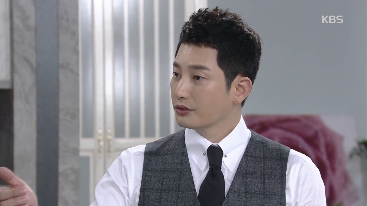 Behind-the-scenes cut of Park Sihoo