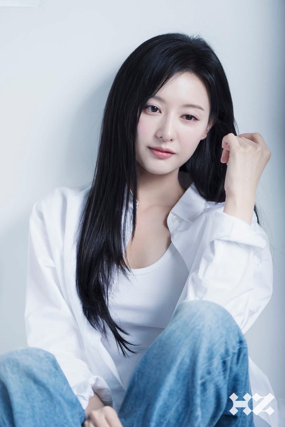 Recent activity shot of Kim Jiwon