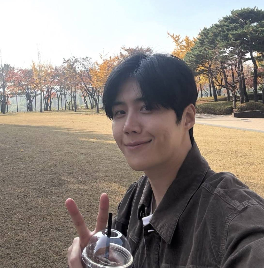 Latest photo of Kim Seonho