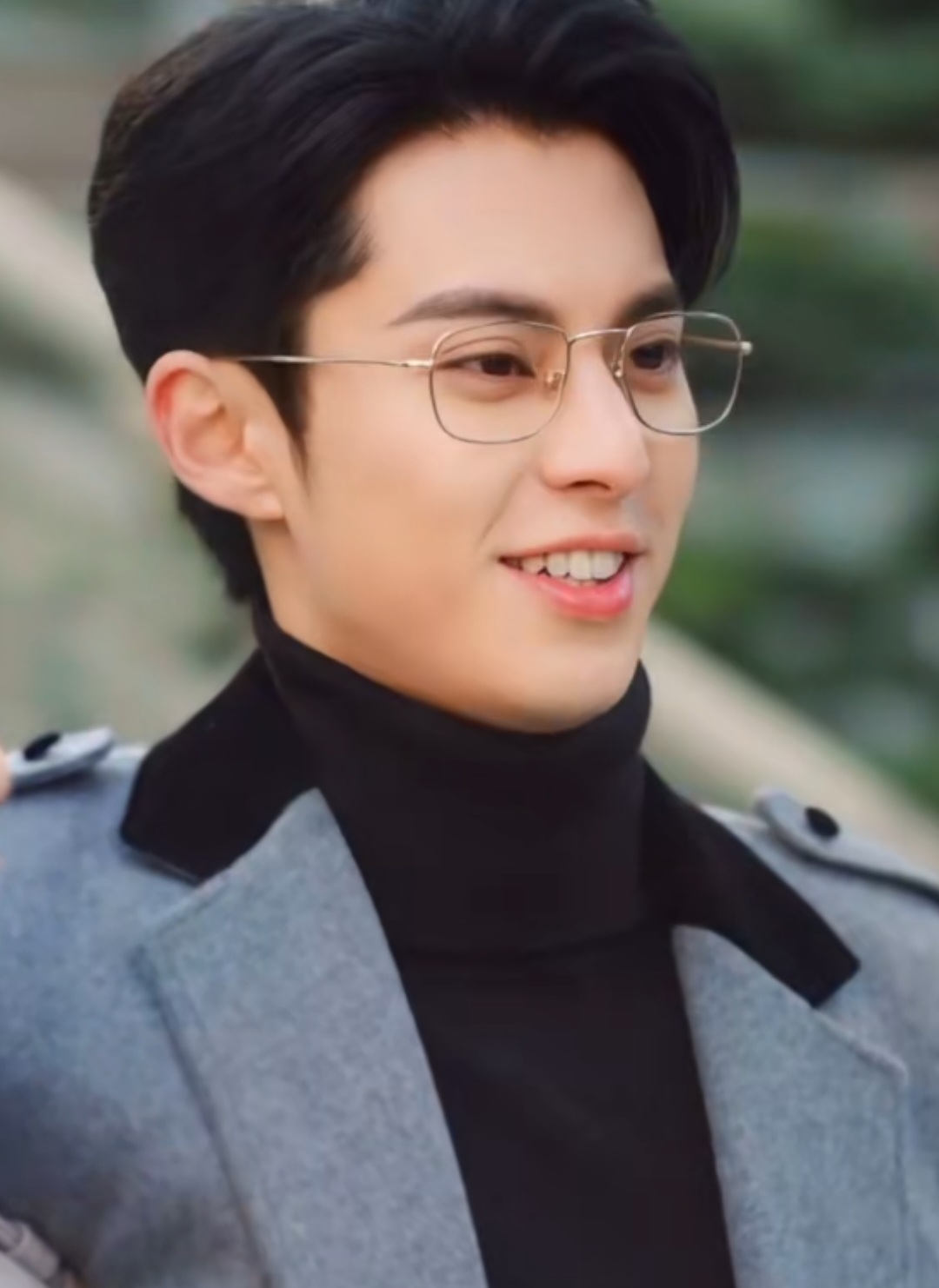 A moment captured by a fan of Dylan Wang