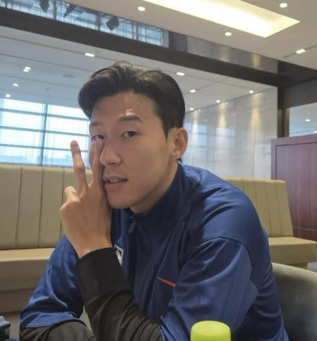 손흥민 최근 활동샷