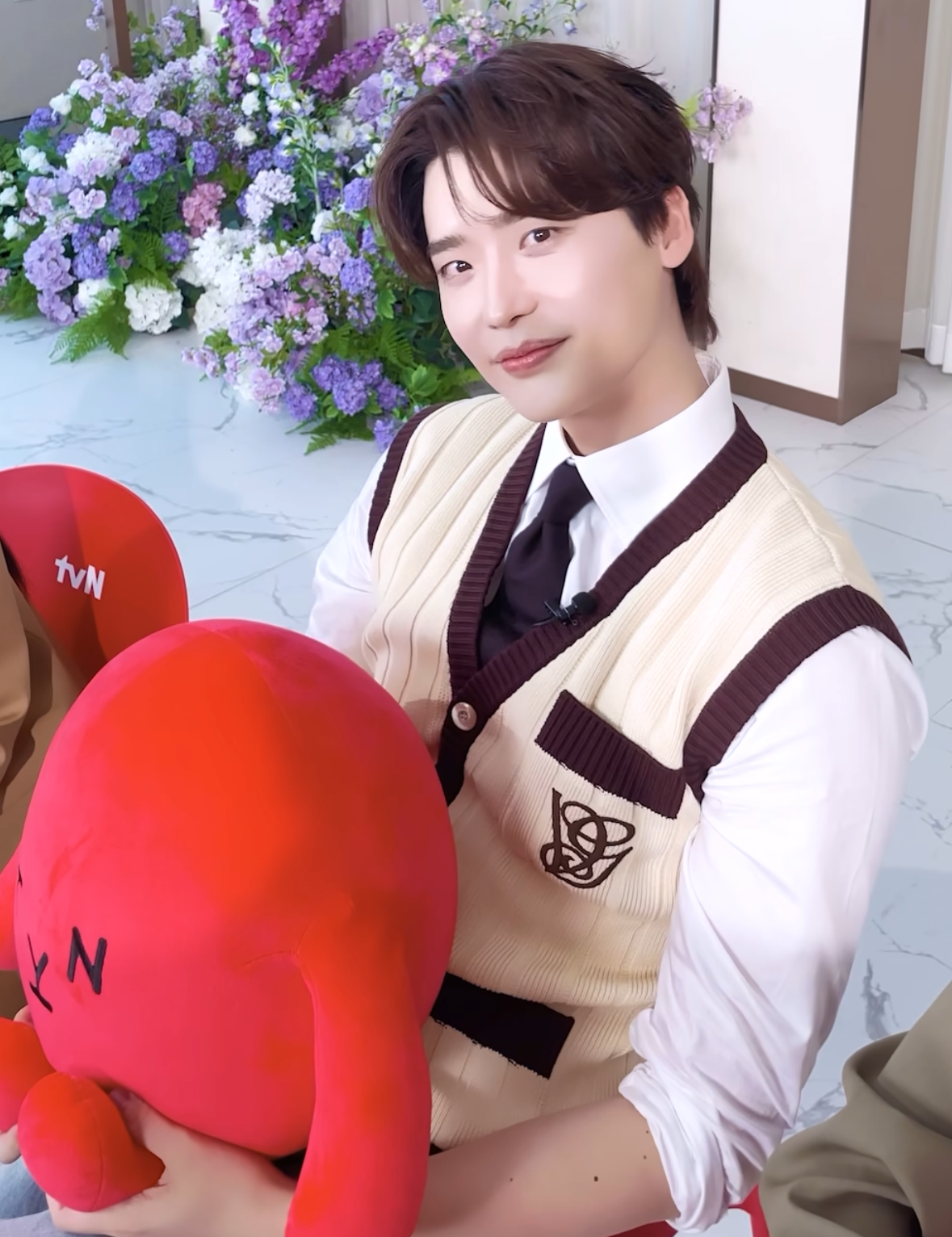 A moment captured by a fan of Lee Jongsuk
