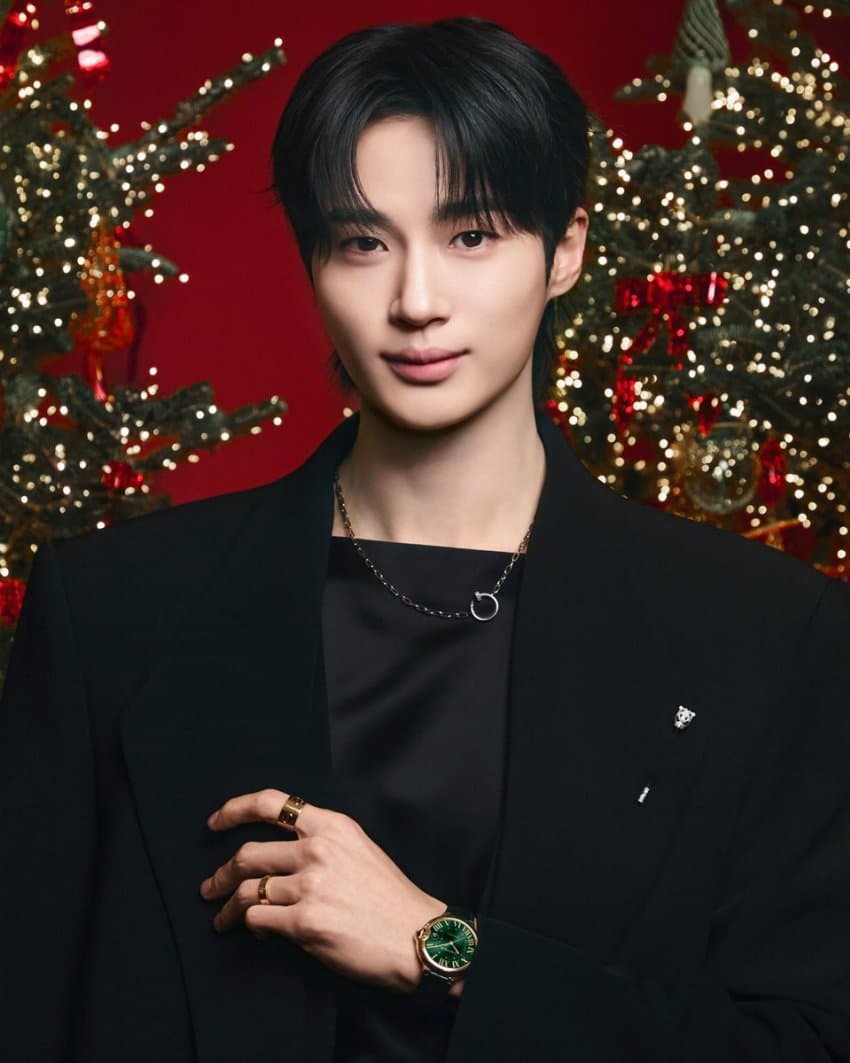 Behind-the-scenes cut of Byeon Wooseok