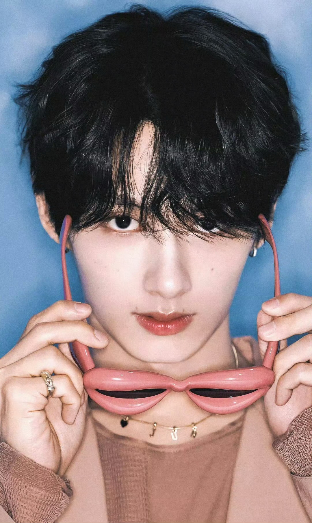 Special wallpaper made by Wen Junhui's fans