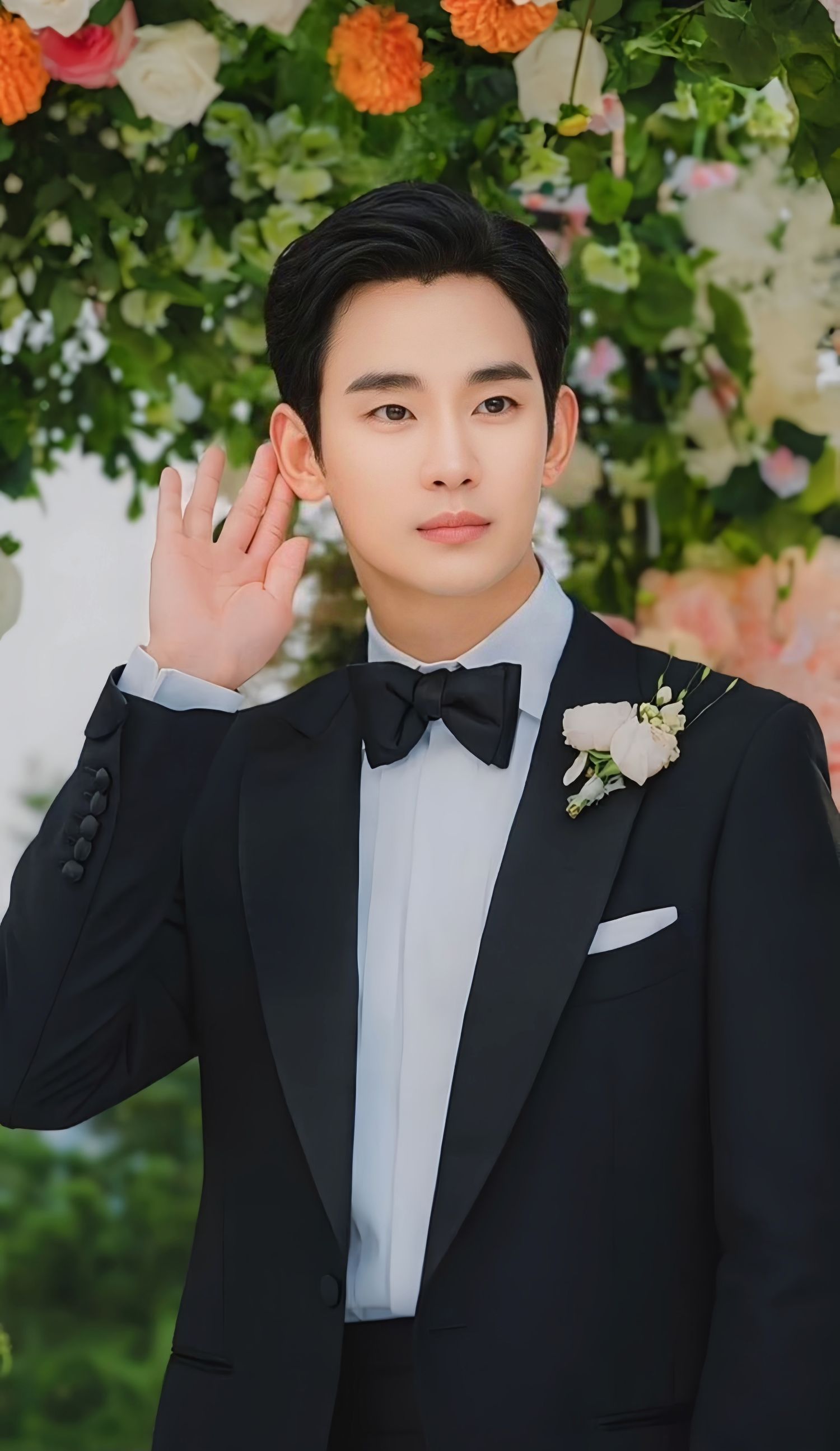 Special wallpaper made by Kim Soohyun's fans