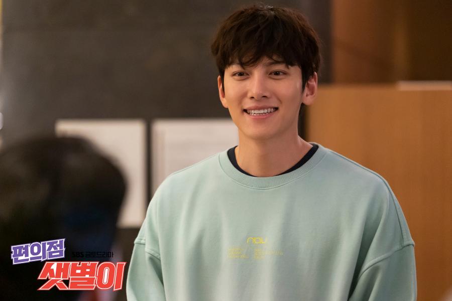 Behind-the-scenes cut of Ji Changwook