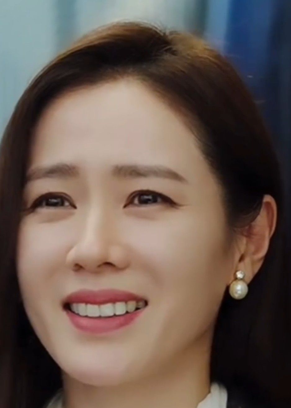 粉絲拍下的孫藝珍瞬間