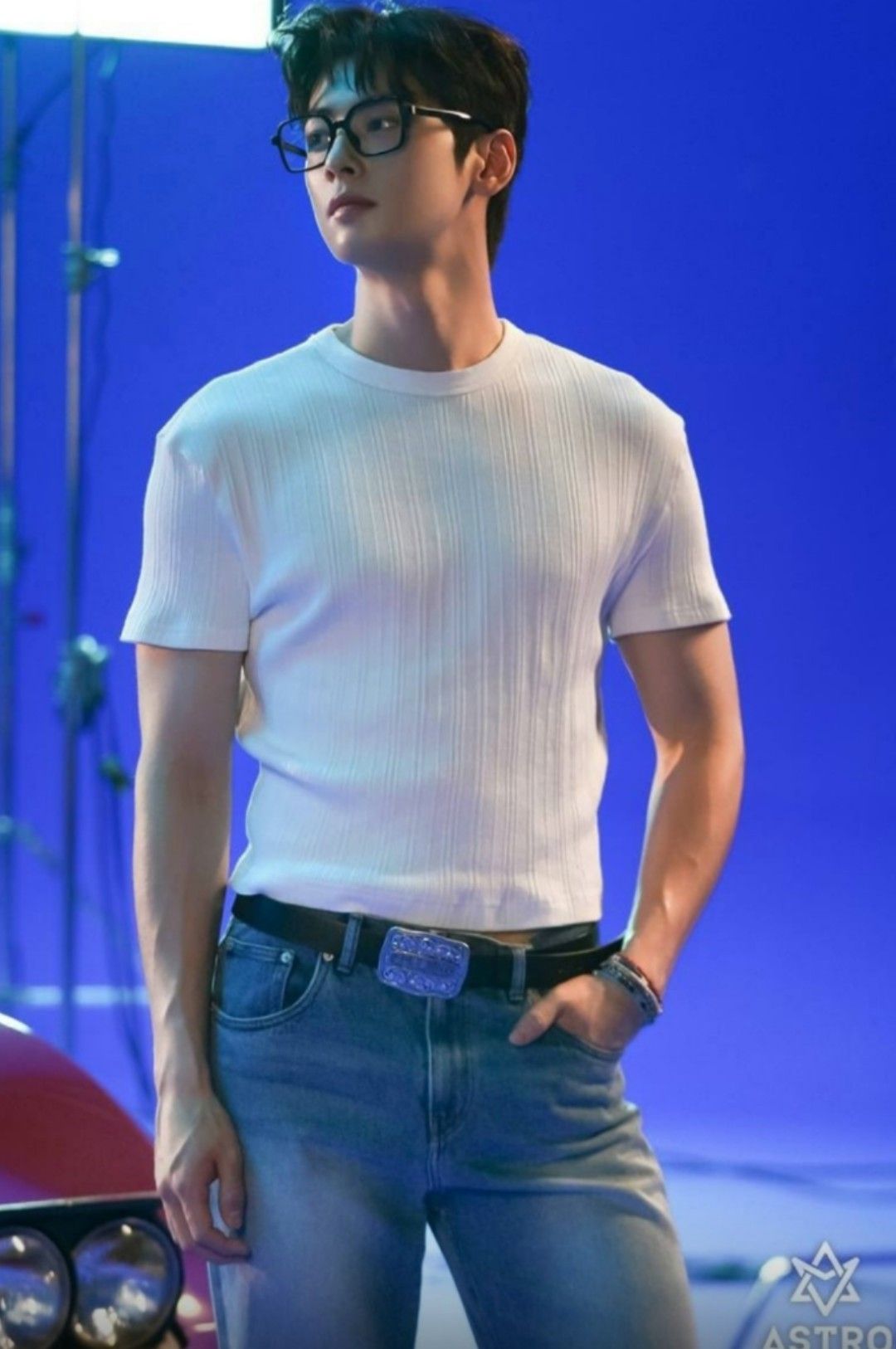 Behind-the-scenes cut of Cha Eunwoo