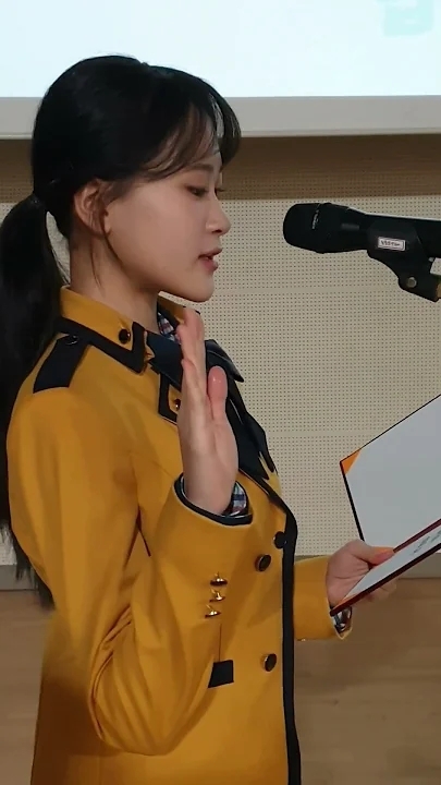 Today's popular wallpaper in Kim Dahyun community