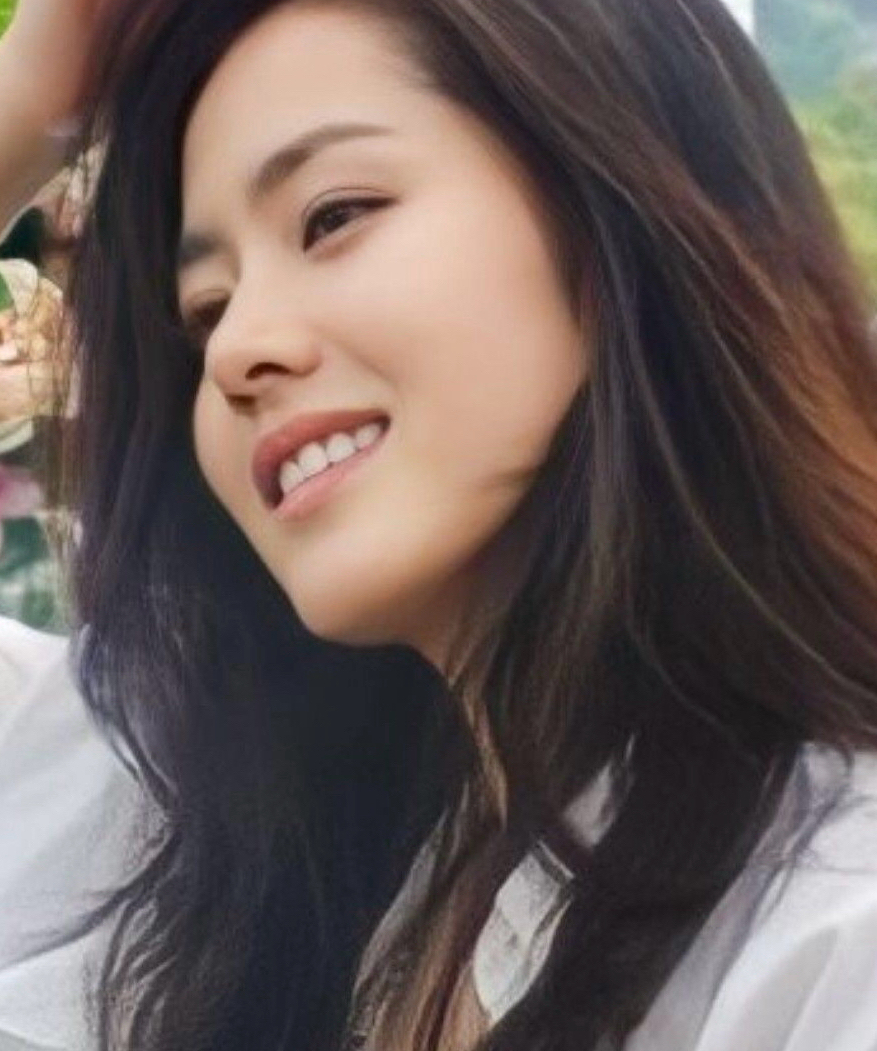 Latest photo of Son Yejin