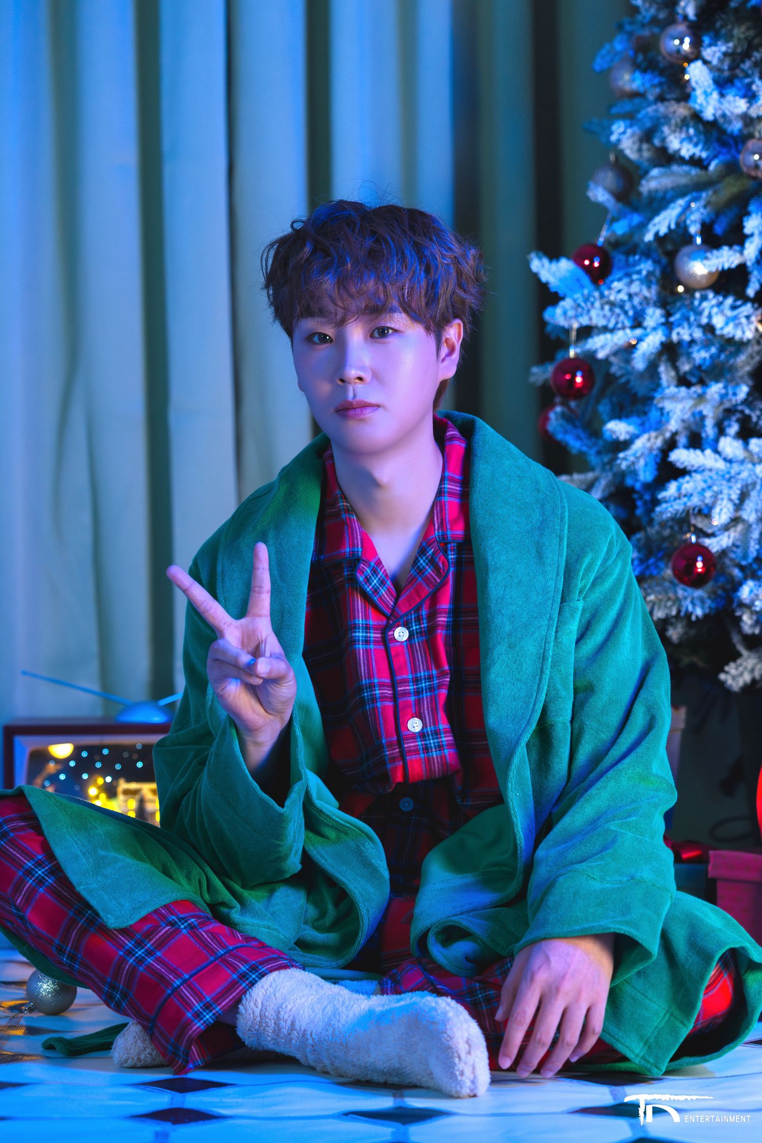 Latest photo of Song Minjun