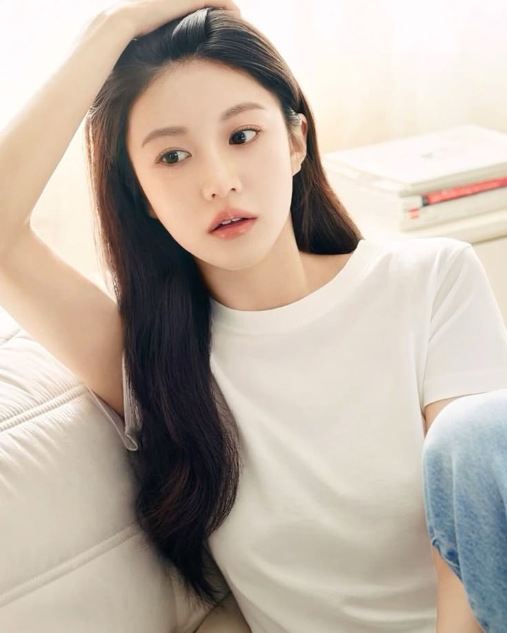 Behind-the-scenes cut of Go Younjung