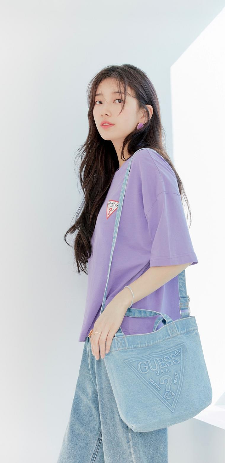Wallpaper spesial buatan penggemar Bae Suzy