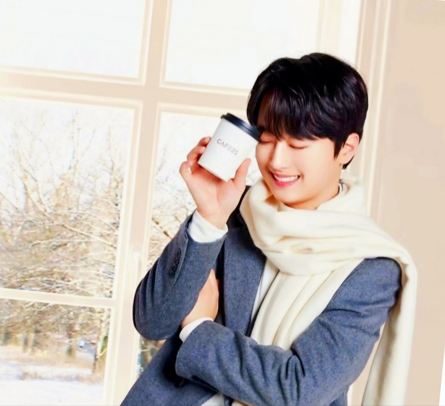 Behind-the-scenes cut of Lee Chanwon