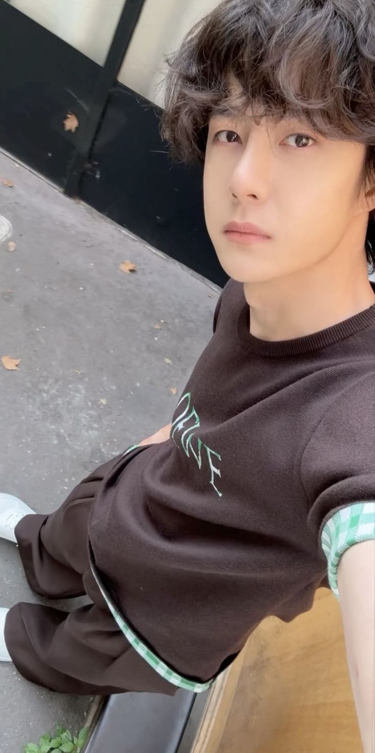 Behind-the-scenes cut of Wang Yibo