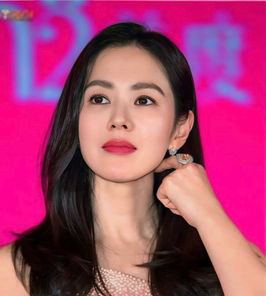 A moment captured by a fan of Son Yejin