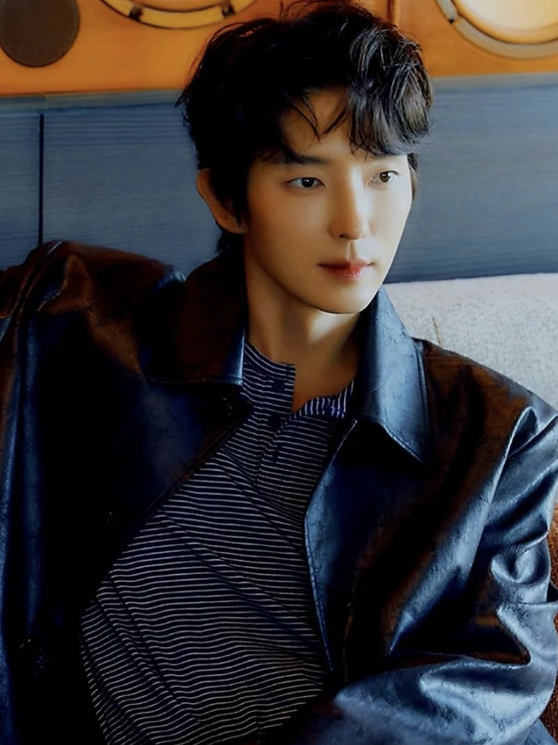 Behind-the-scenes cut of Lee Joongi
