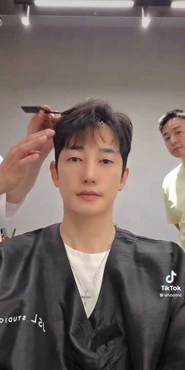 A moment captured by a fan of Park Sihoo
