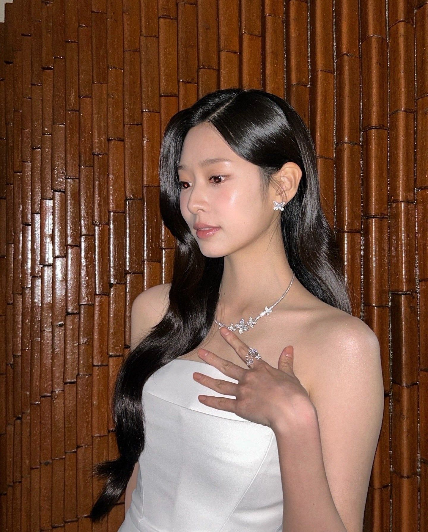 Recent activity shot of Kim Minju