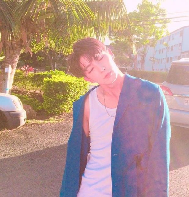A moment captured by a fan of Lee Joongi