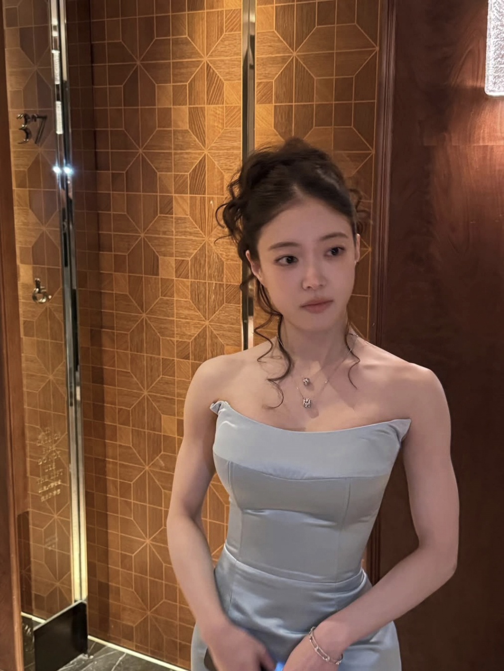 A moment captured by a fan of Lee Seyoung