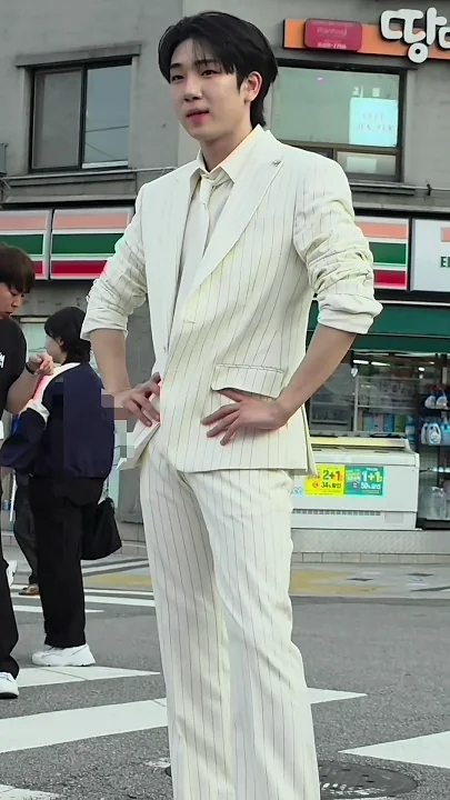 Emotional wallpaper shared by fans for Choi Sooho