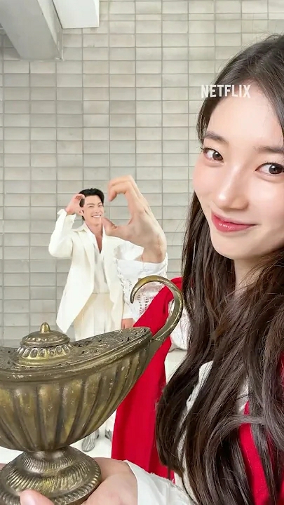 Special wallpaper made by Bae Suzy's fans
