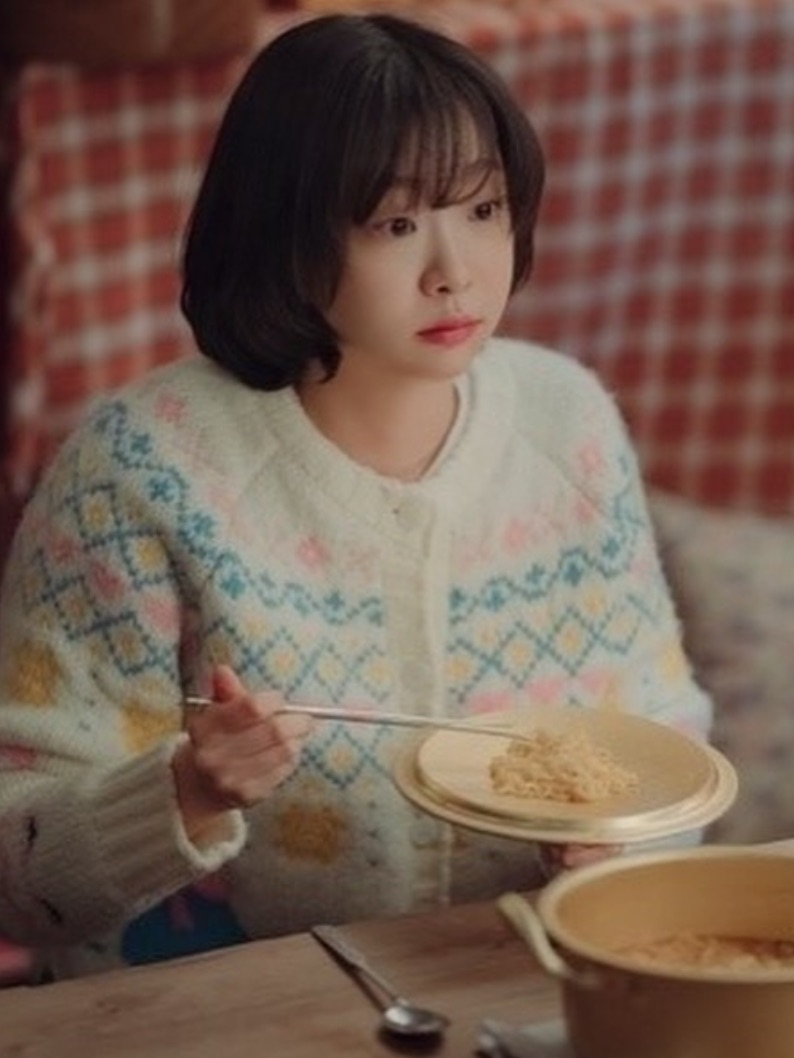 Behind-the-scenes cut of Kim Dami
