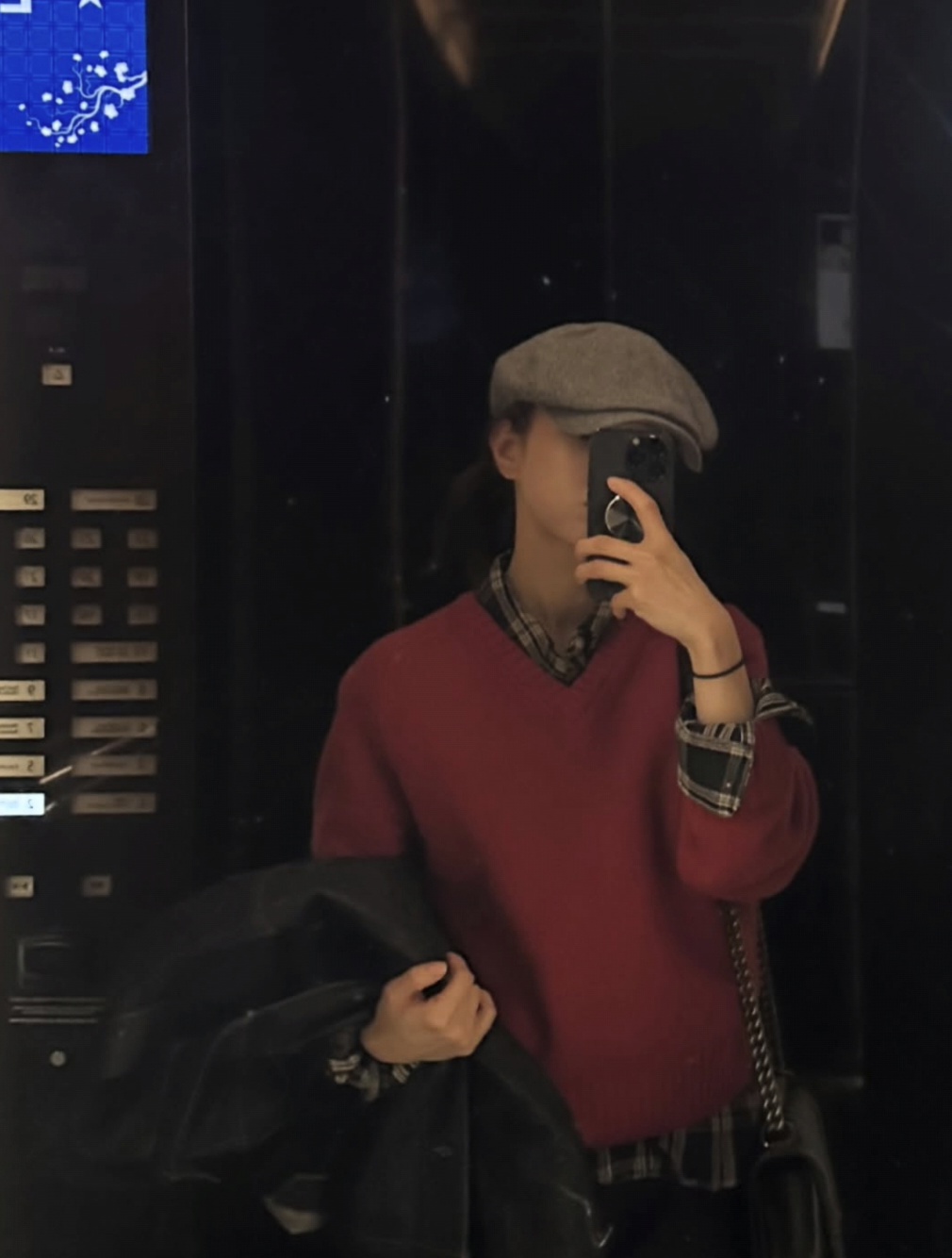 Behind-the-scenes cut of Lee Seyoung