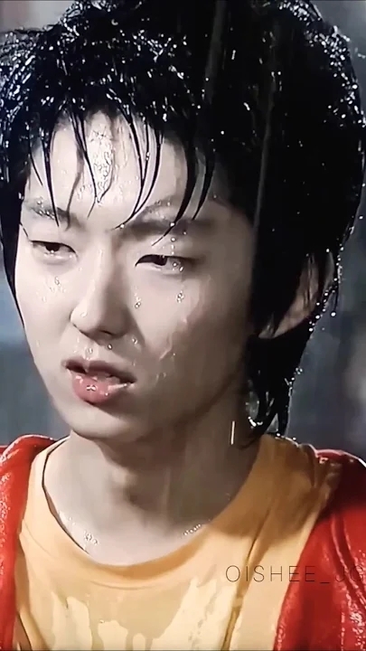 イ・ジュンギのビハインドカット