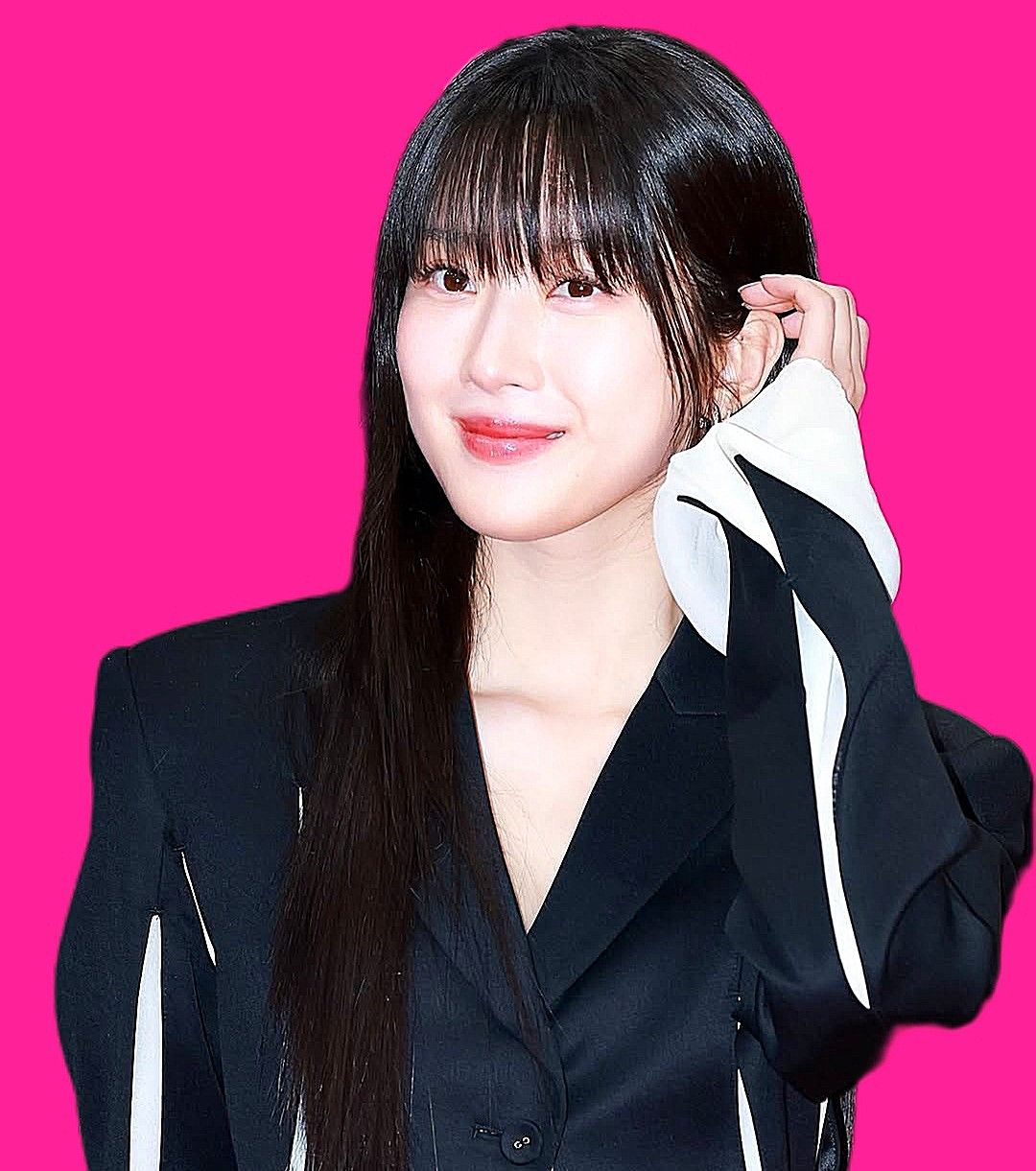 Behind-the-scenes cut of Mun Kayoung