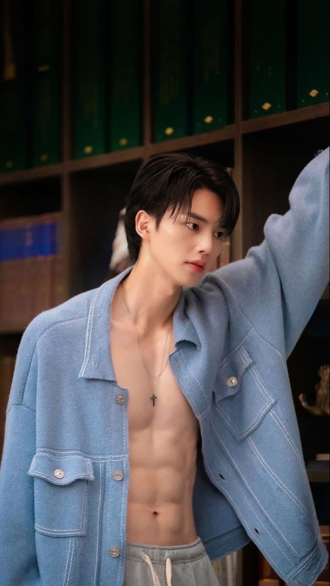 Behind-the-scenes cut of Song Kang