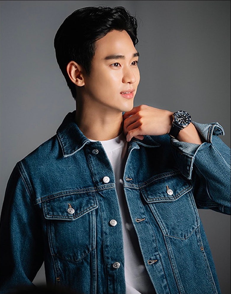 Recent activity shot of Kim Soohyun