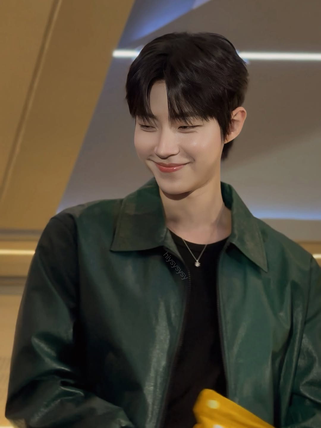 Cuplikan di balik layar dari Hwang Inyoup