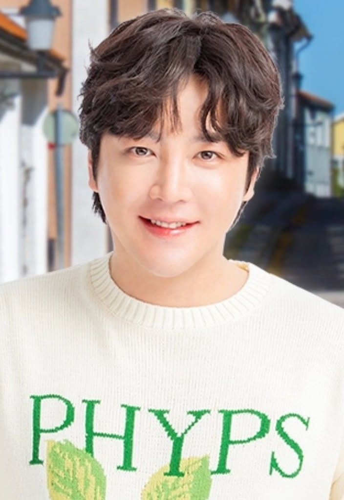 Latest photo of Jang Geunsuk