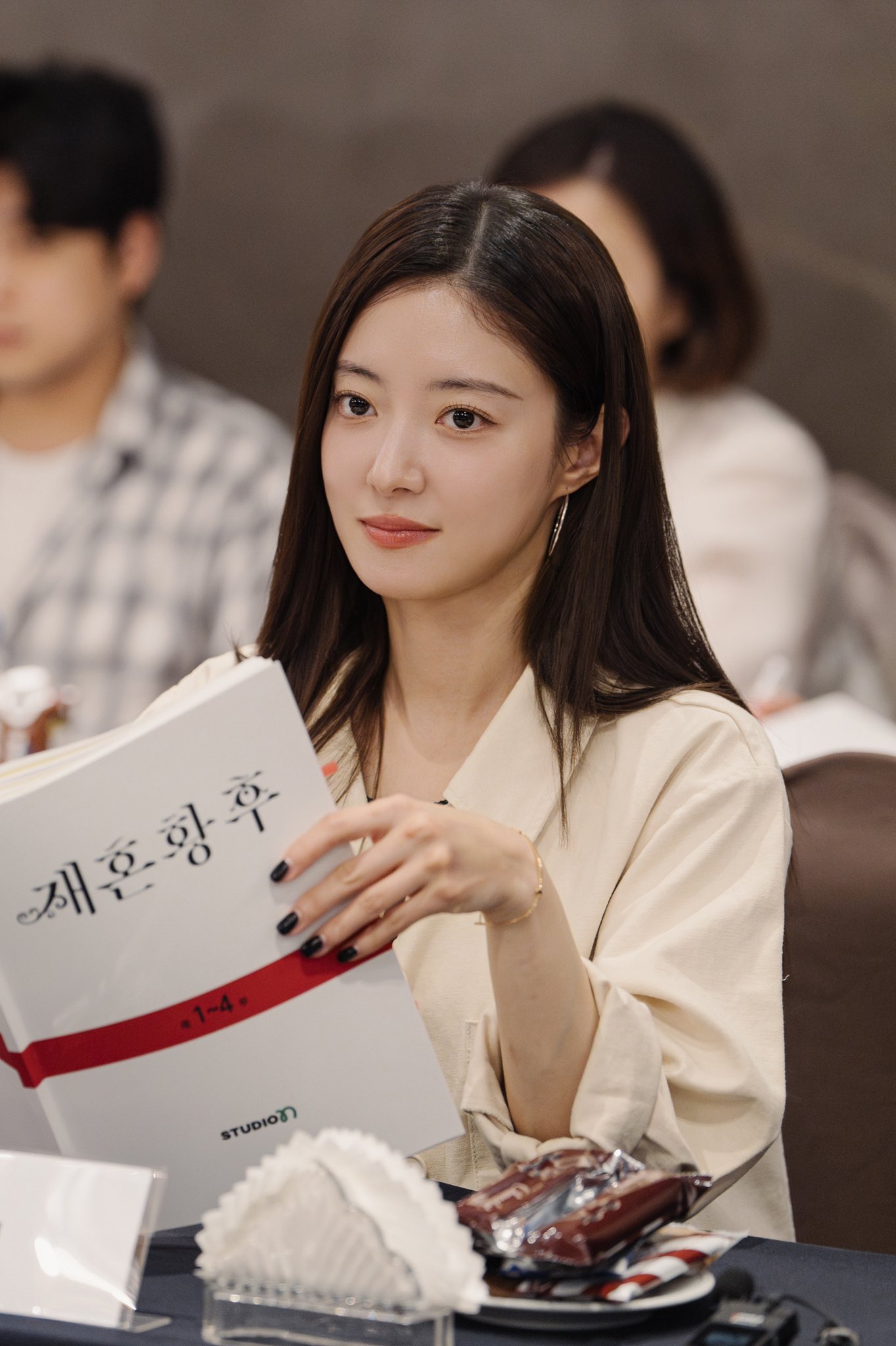 A moment captured by a fan of Lee Seyoung