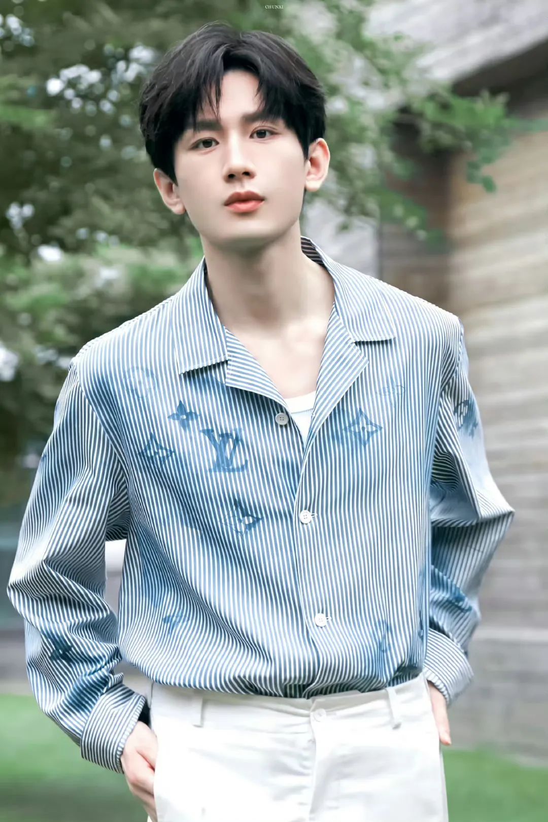 Latest photo of Cheng Yi