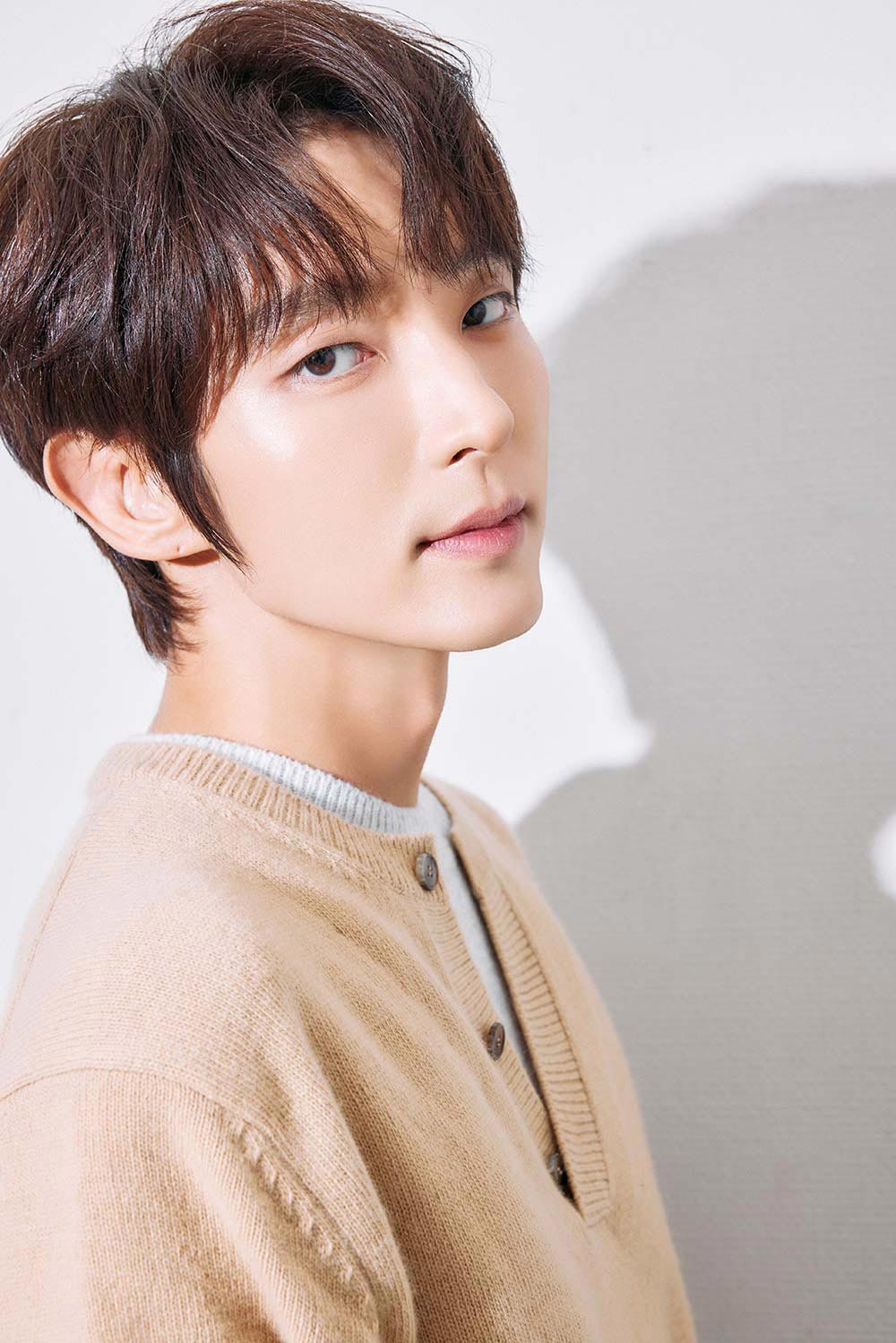 Latest photo of Lee Joongi