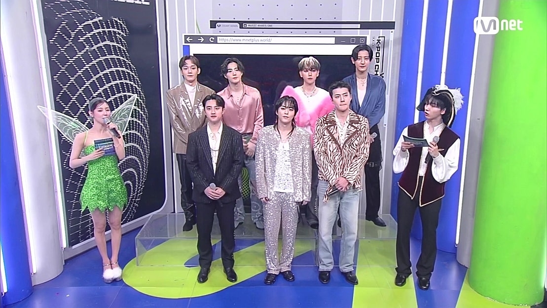 A moment captured by a fan of Suho