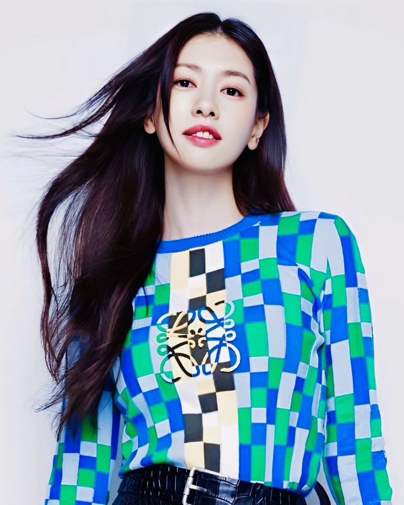 Behind-the-scenes cut of Jung Somin