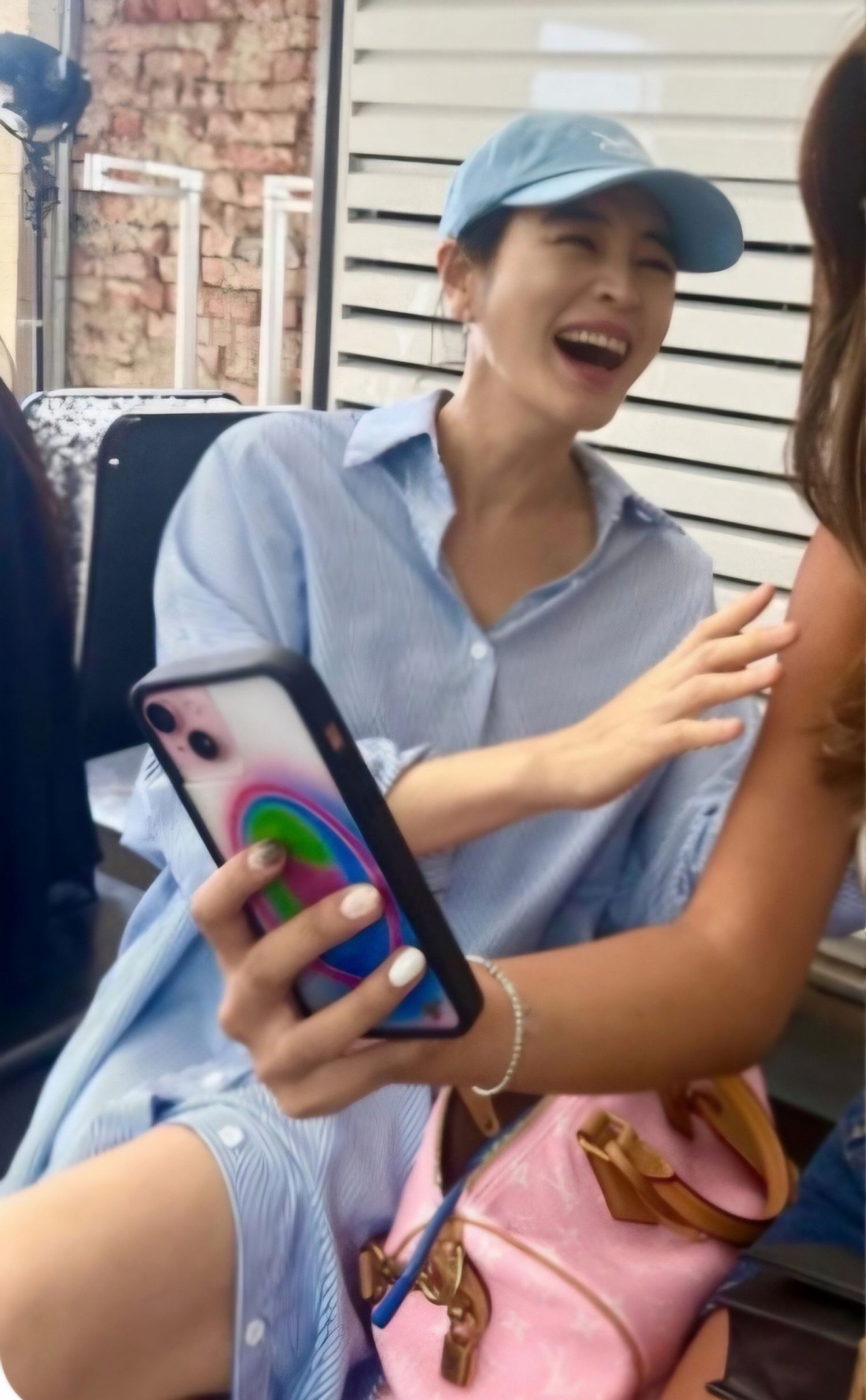 A moment captured by a fan of Kim Hyesoo