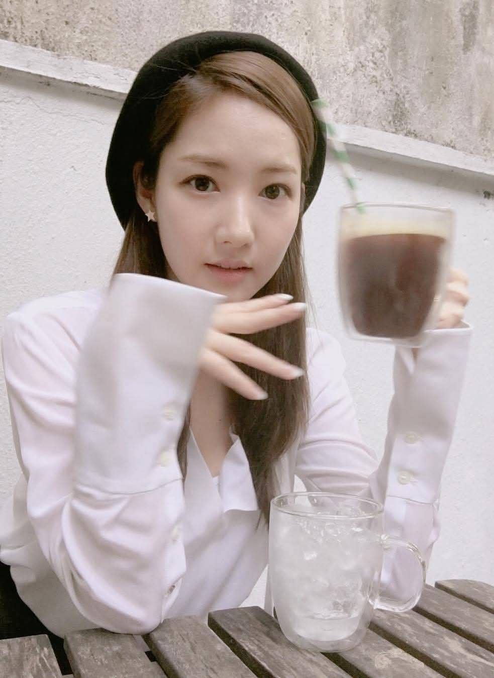 Cuplikan di balik layar dari Park Minyoung