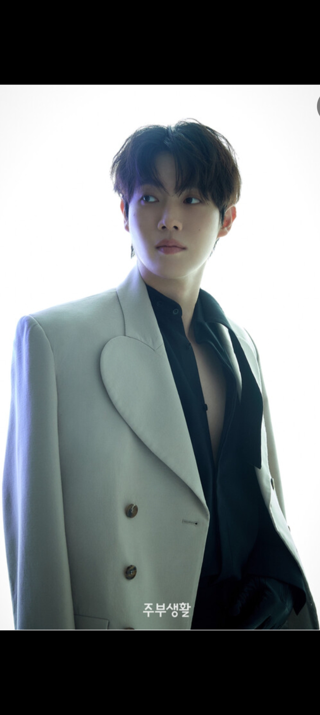Emotional wallpaper shared by fans for Son Taejin