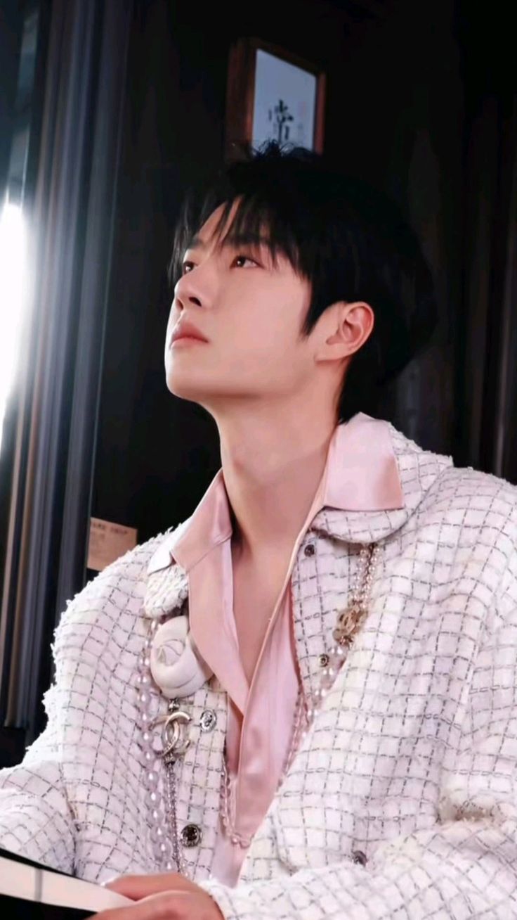 Today's popular wallpaper in Wang Yibo community