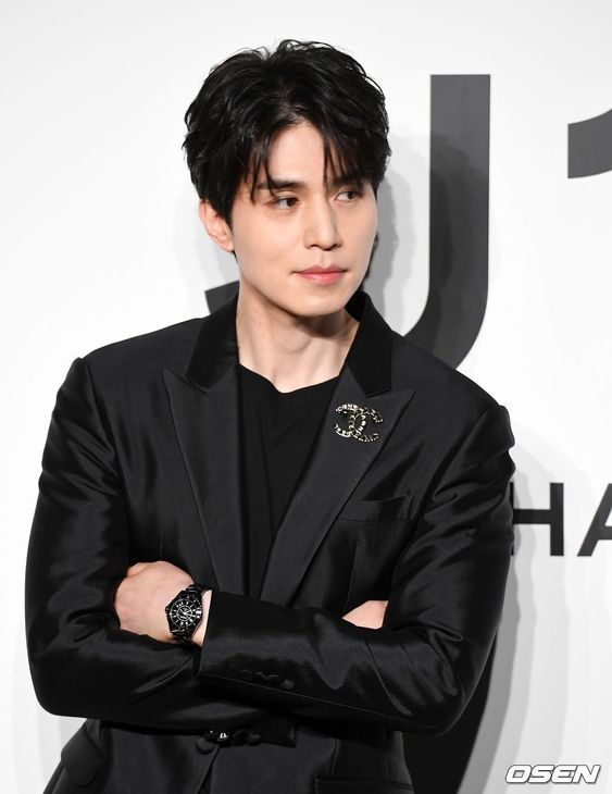 이동욱의 최신 사진