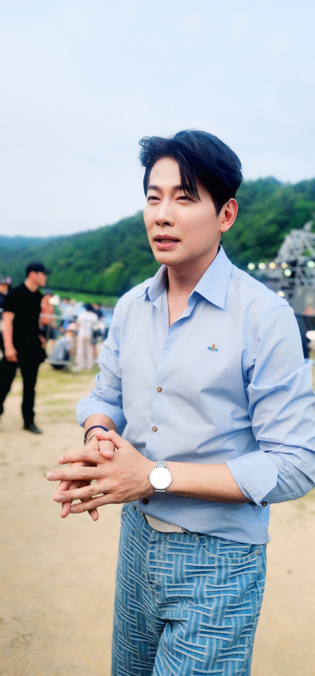 Special wallpaper made by Kim Yongpil's fans